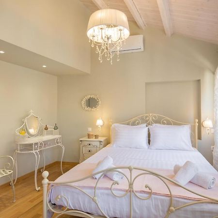 شقة Downtown Oasis Penthouse Corfu  المظهر الخارجي الصورة